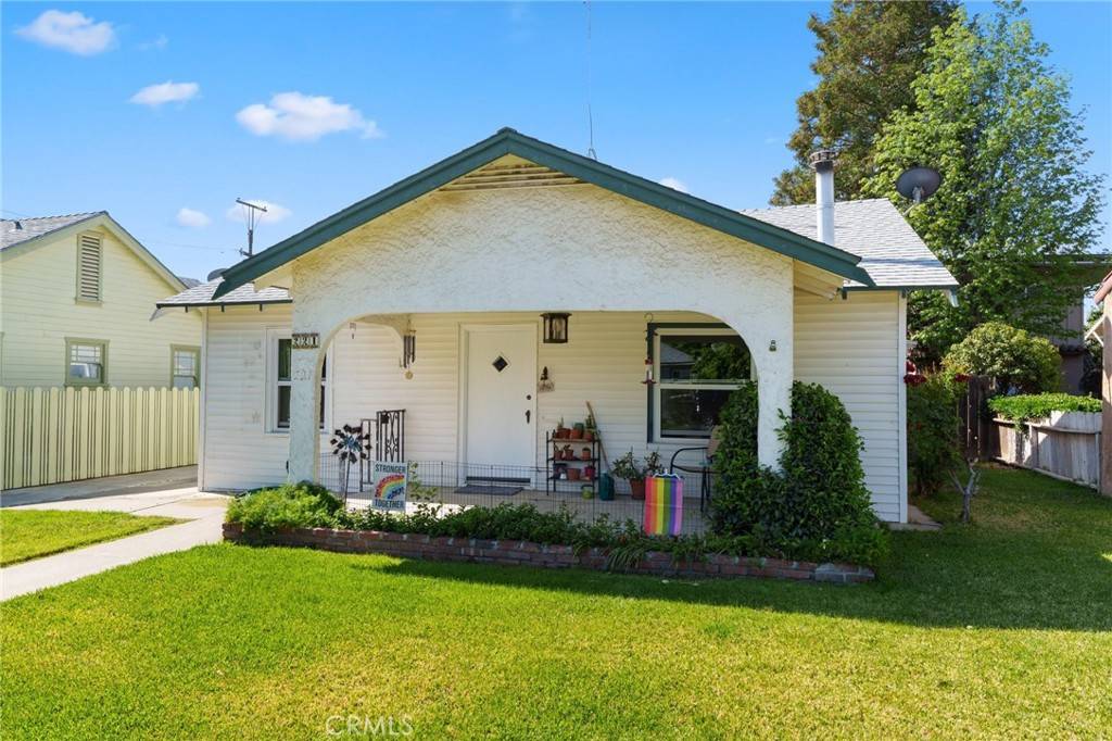 Coalinga, CA 93210,221 College AVE