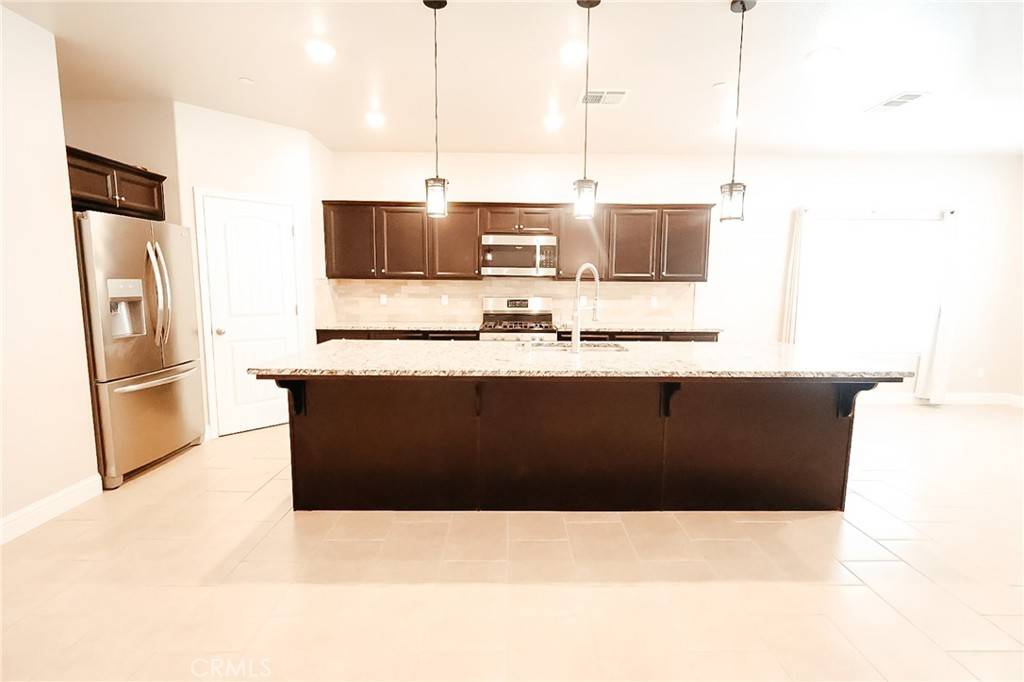 Tulare, CA 93274,3346 Parks AVE