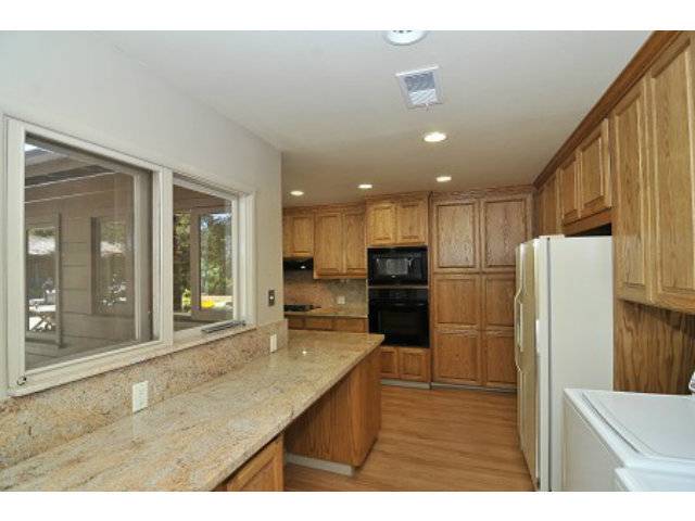 Saratoga, CA 95070,14538 HORSESHOE DR