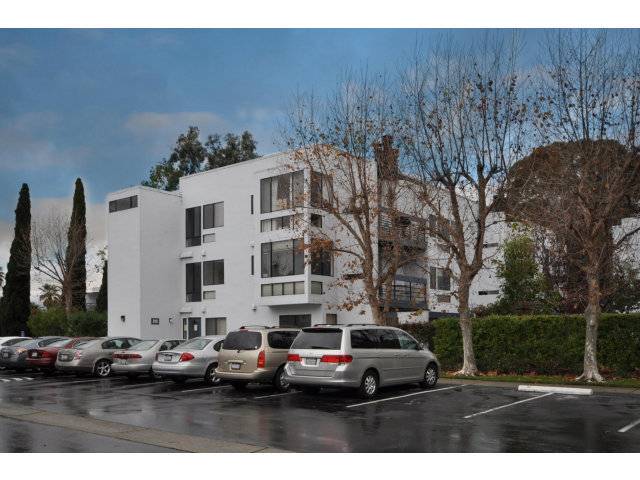 Foster City, CA 94404,910 BEACH PARK BLVD #105