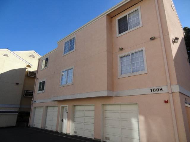 Daly City, CA 94014,1008 SAN ANTONIO CIR #318