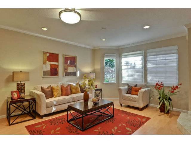 Sunnyvale, CA 94086,926 LA MESA TER #D