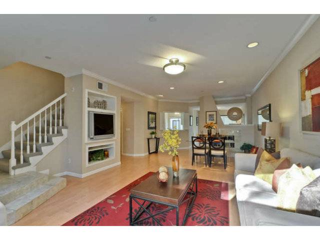 Sunnyvale, CA 94086,926 LA MESA TER #D