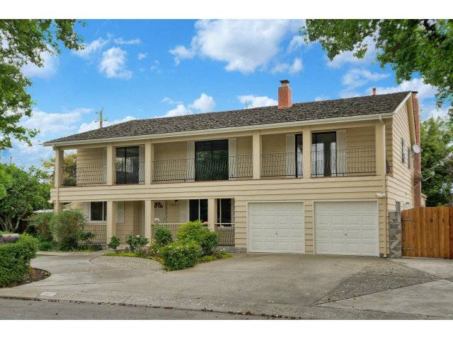 Los Altos, CA 94024,1007 E ROSE CIR