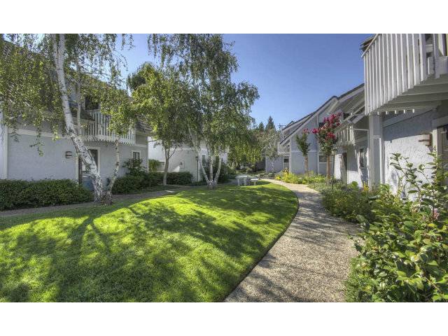 Palo Alto, CA 94306,463 W MEADOW DR