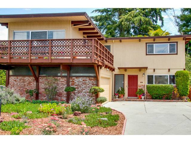 Aptos, CA 95003,219 MARTIN DR