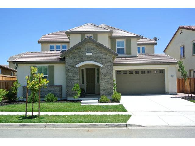 Gilroy, CA 95020,9712 COYOTE MOON LN