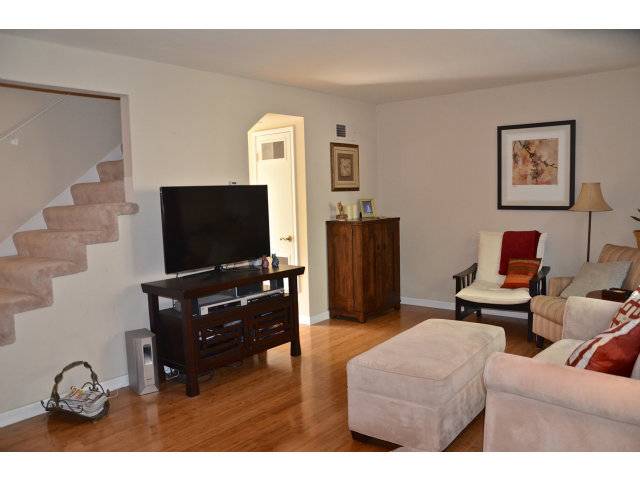 San Jose, CA 95117,3550 ALDEN WAY #11