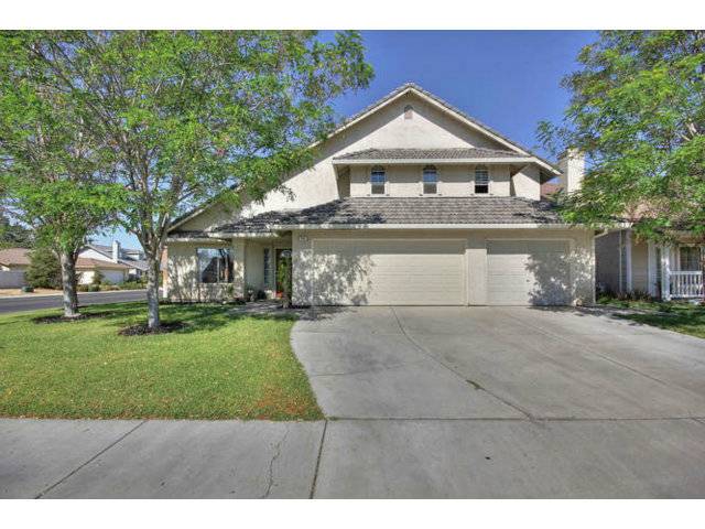 Los Banos, CA 93635,553 CEDARWOOD CT