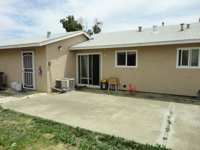 Hollister, CA 95023,220 Ranchito DR