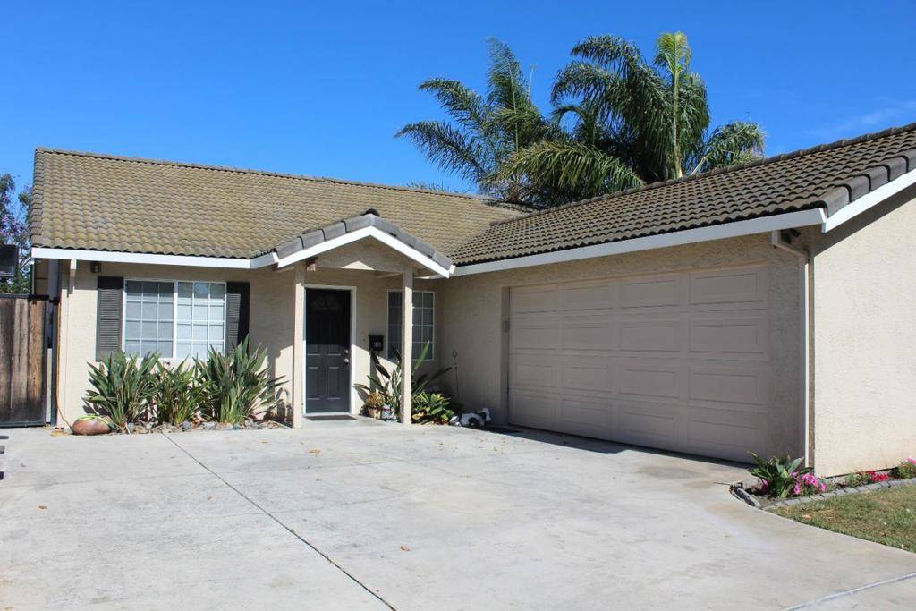Hollister, CA 95023,1171 Prune ST