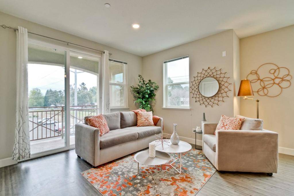 San Ramon, CA 94583,4736 Norris Canyon RD #201