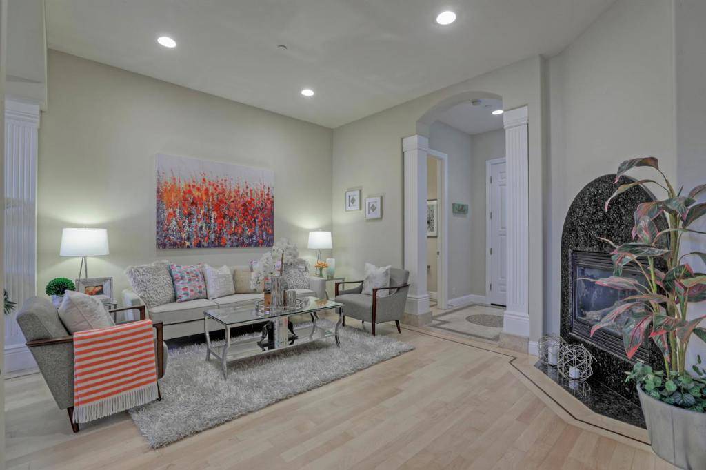 Campbell, CA 95008,2738 Montavo PL