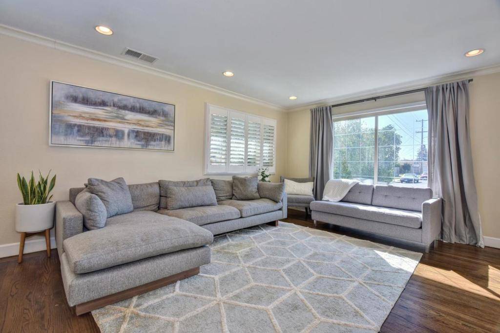 Fremont, CA 94536,Address not disclosed