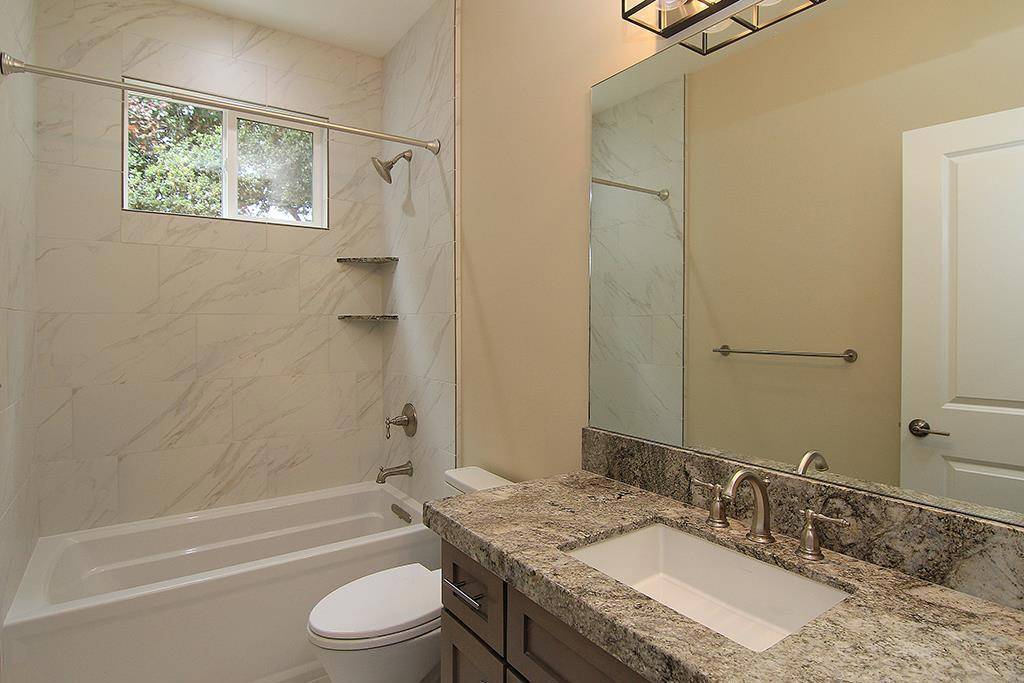 Soquel, CA 95073,30 Cypress View CT