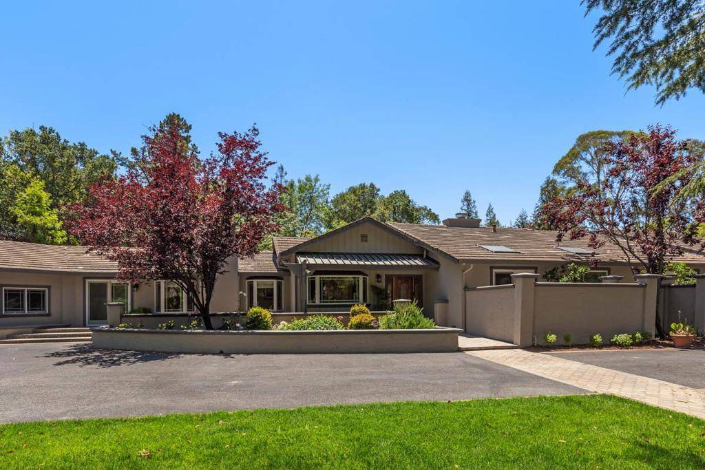 Los Altos Hills, CA 94024,Address not disclosed