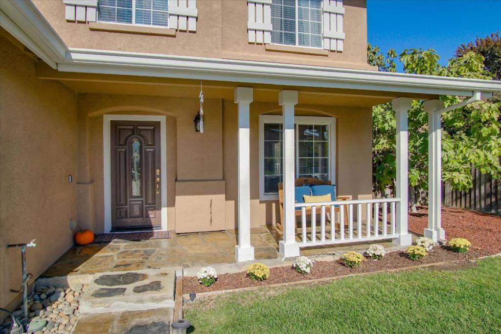 Hollister, CA 95023,Address not disclosed