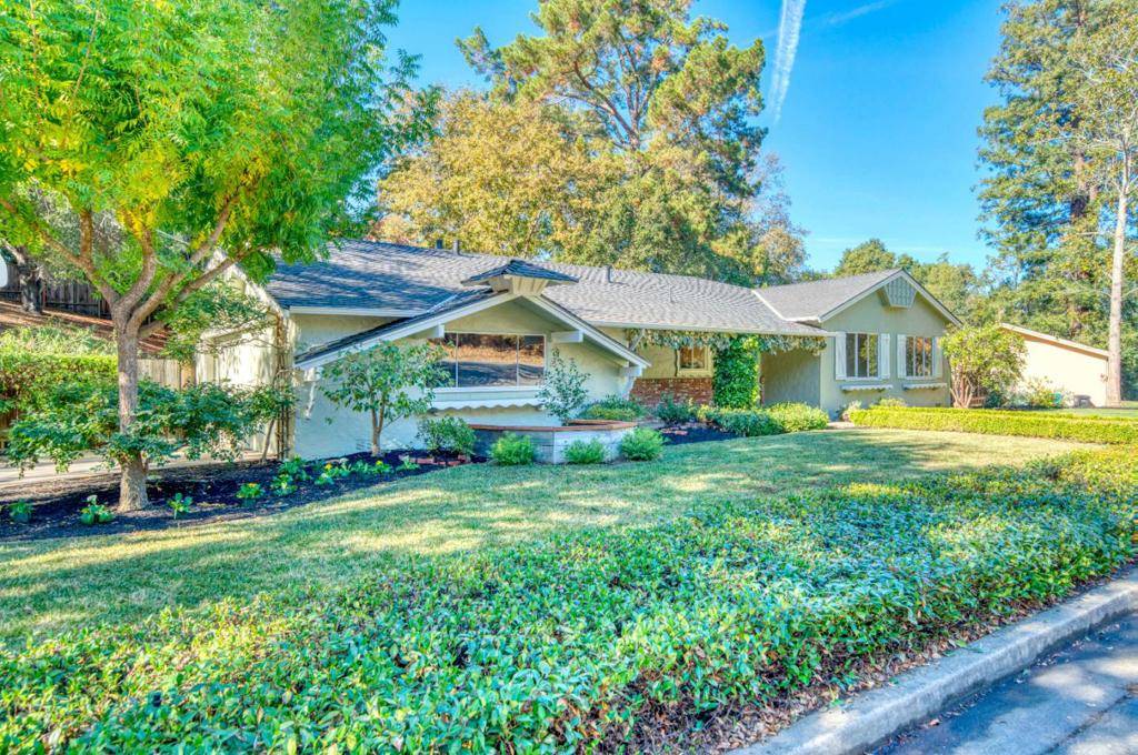 Portola Valley, CA 94028,Address not disclosed