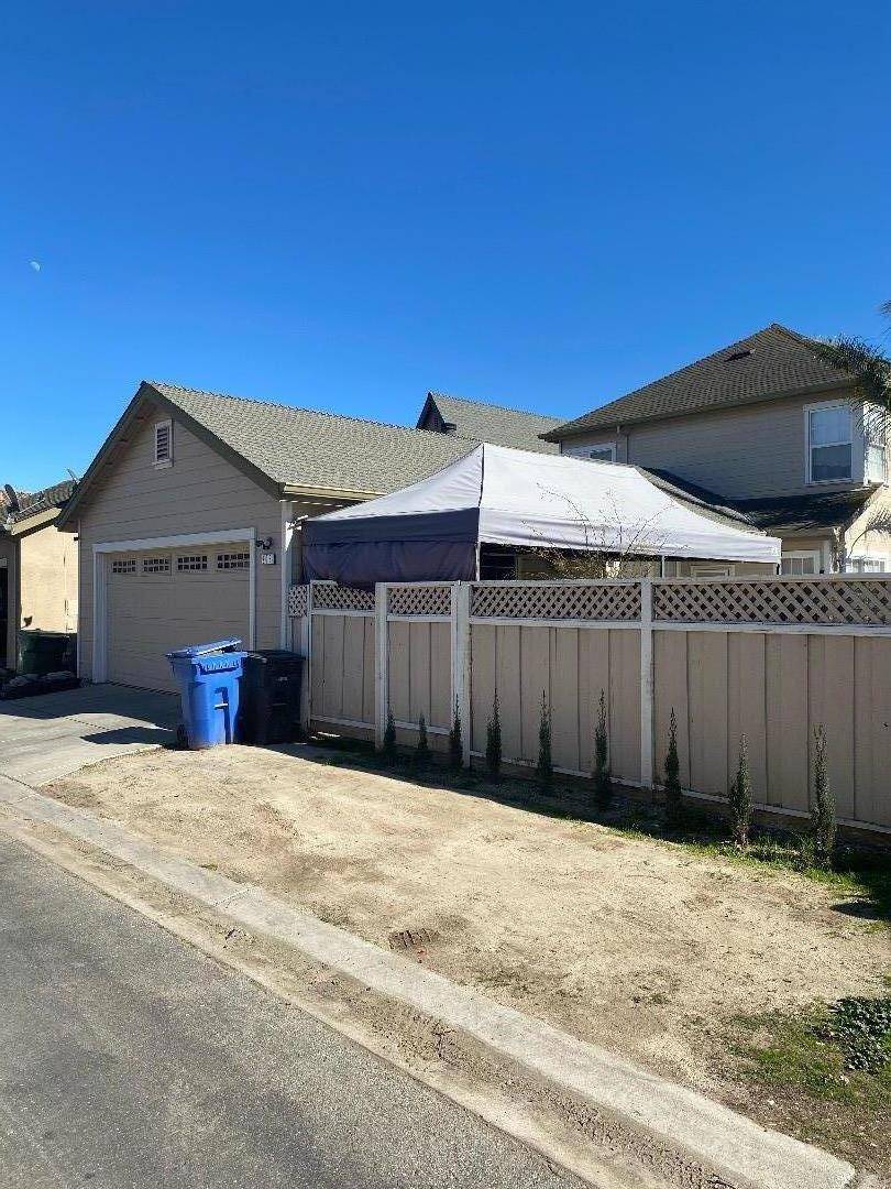 Greenfield, CA 93927,206 Oak AVE