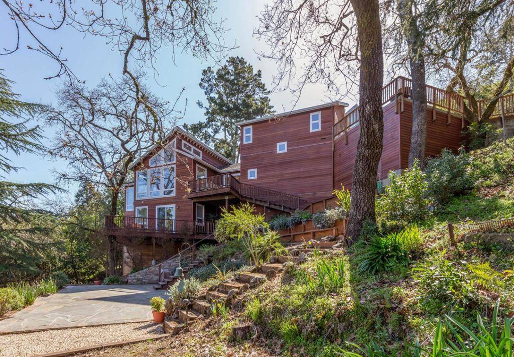 Portola Valley, CA 94028,Address not disclosed