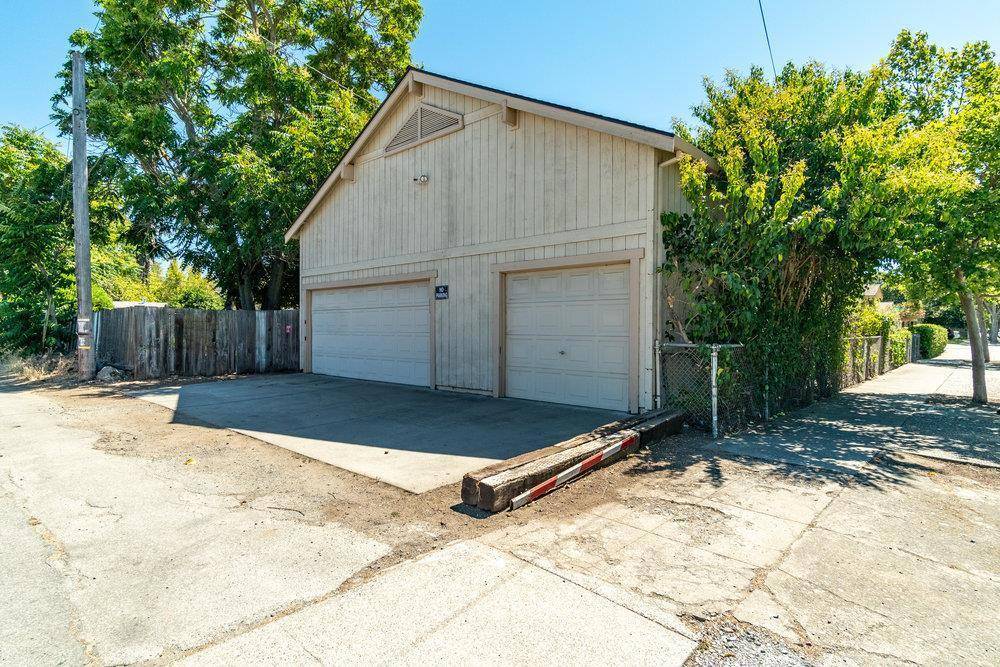 358 6th ST Gilroy, CA 95020