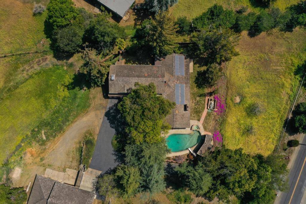 Los Altos Hills, CA 94022,Address not disclosed