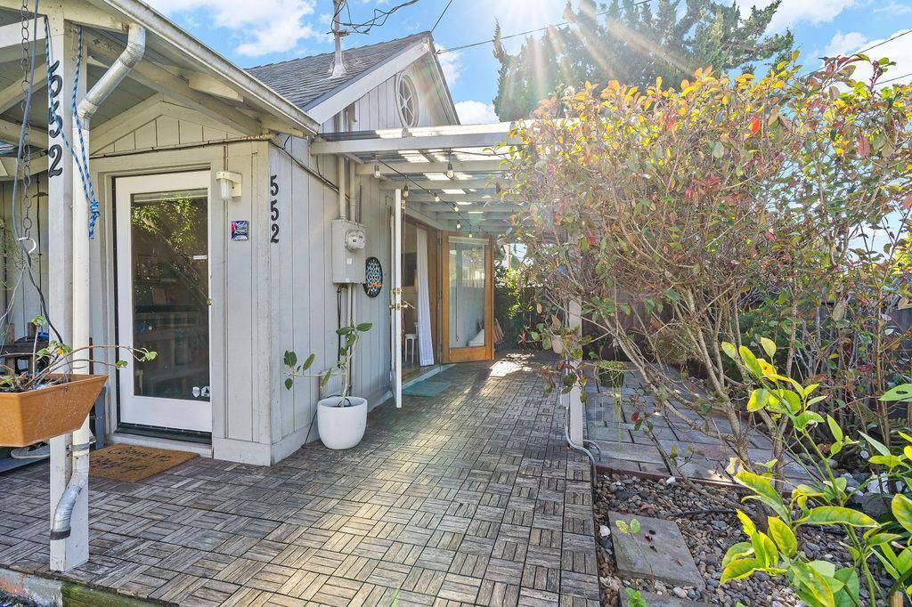 Santa Cruz, CA 95062,552 14th Ave
