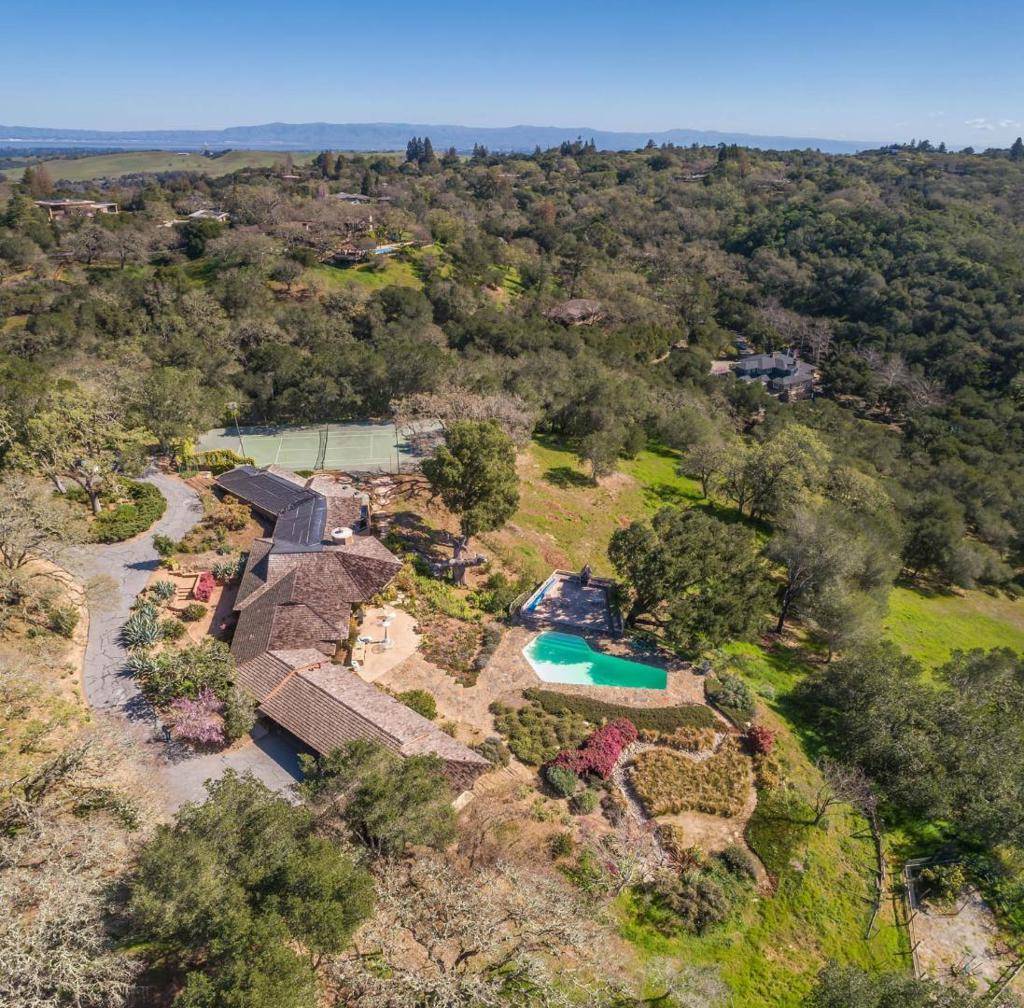 Portola Valley, CA 94028,Address not disclosed