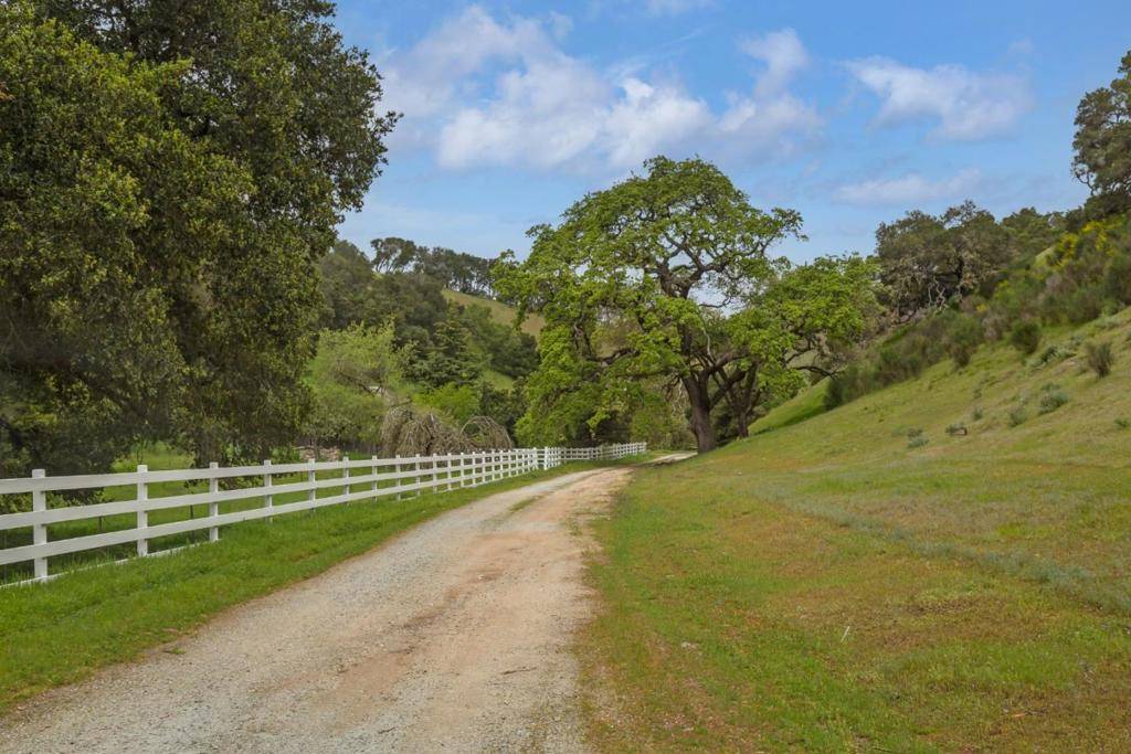 San Juan Bautista, CA 95045,1787 San Juan Canyon RD