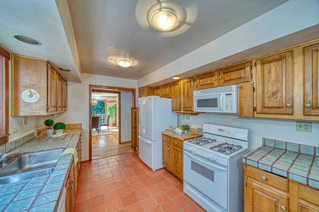 Soquel, CA 95073,6358 Glen Haven RD