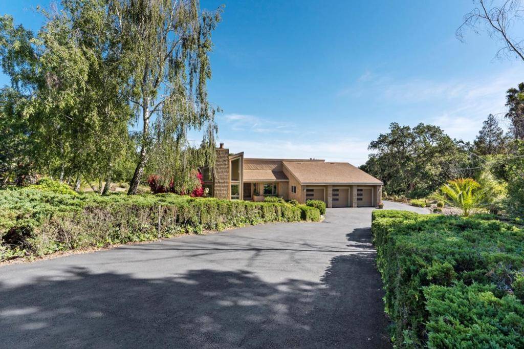 Los Altos Hills, CA 94022,13140 Delson CT