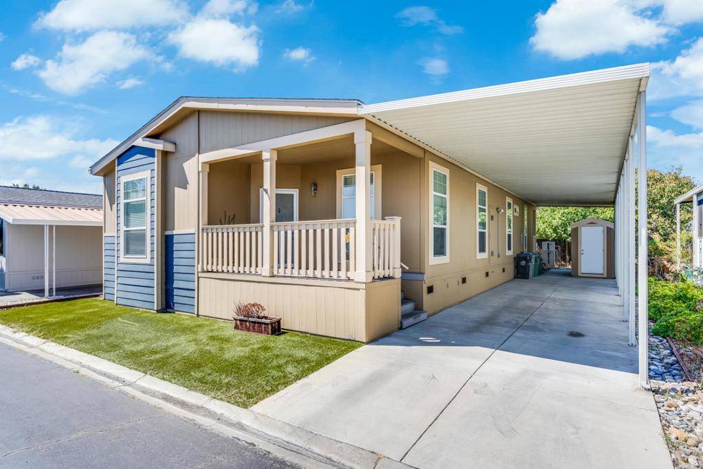 San Jose, CA 95111,482 Chateau La Salle DR