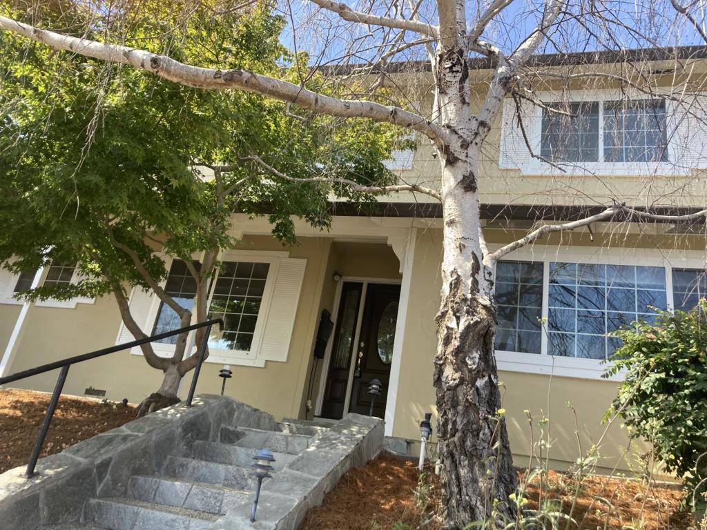 Cupertino, CA 95014,11117 Linda Vista DR