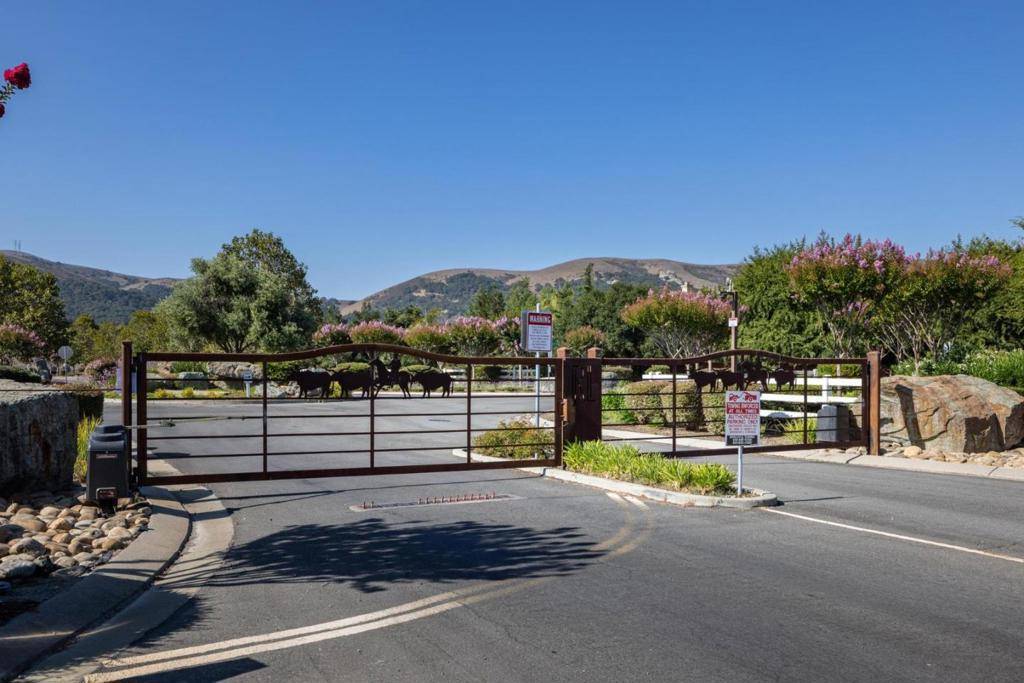 San Juan Bautista, CA 95045,601 Via Vaquero Sur