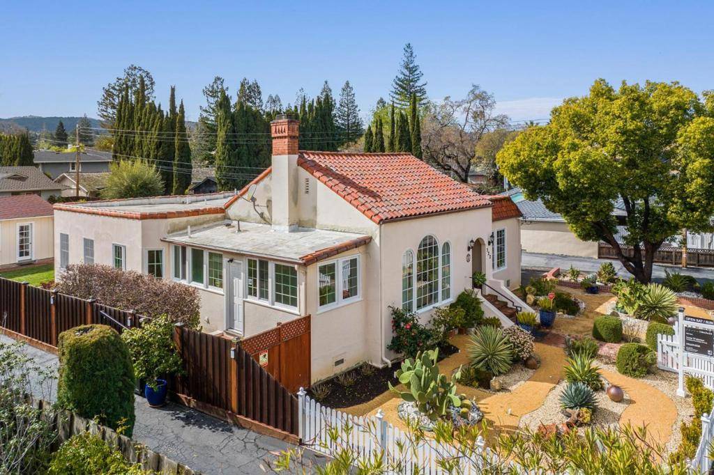 Redwood City, CA 94061,322 Santa Clara AVE