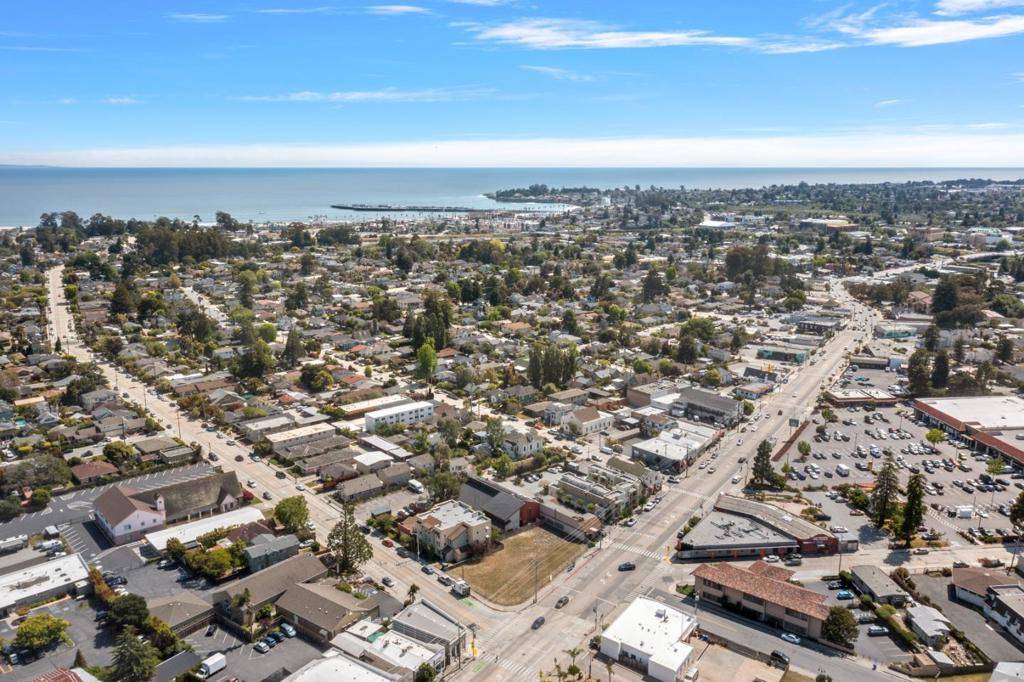 Santa Cruz, CA 95062,1024 Soquel AVE