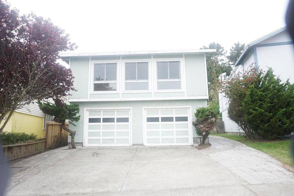 Daly City, CA 94015,20 Heath CT