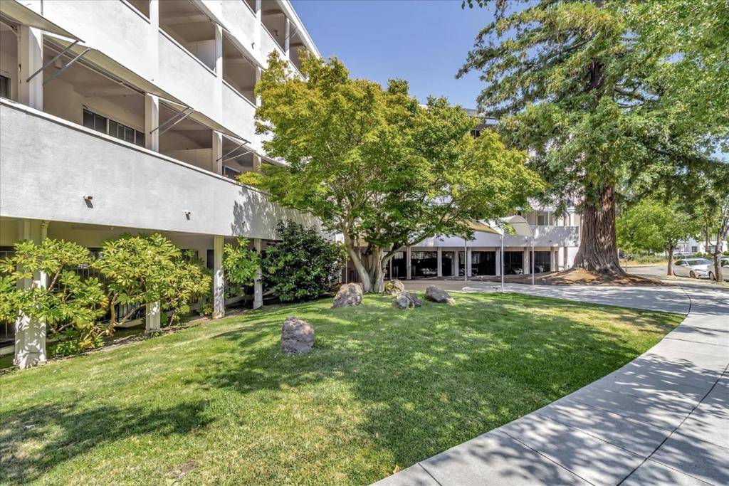 Burlingame, CA 94010,1515 Arc WAY #209