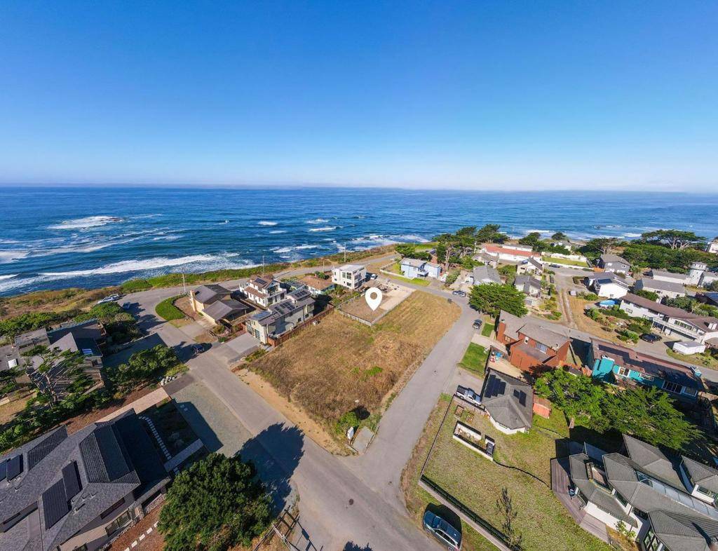 Moss Beach, CA 94038,0 Precita Ave