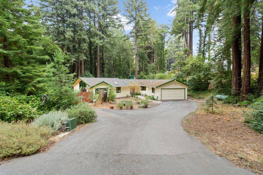 Ben Lomond, CA 95005,145 Crossbow WAY