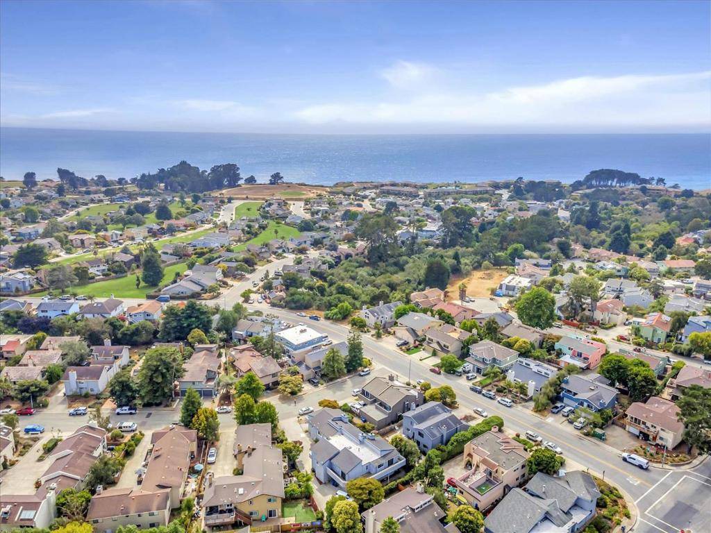 Aptos, CA 95003,2073 Penasquitas DR