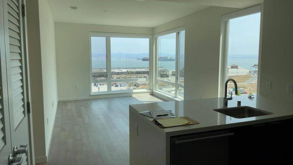 San Francisco, CA 94124,10 Kennedy PL #201