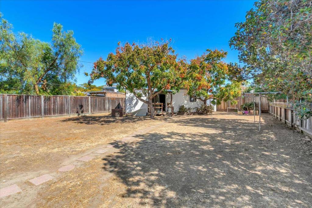 Campbell, CA 95008,1290 Hoffman LN