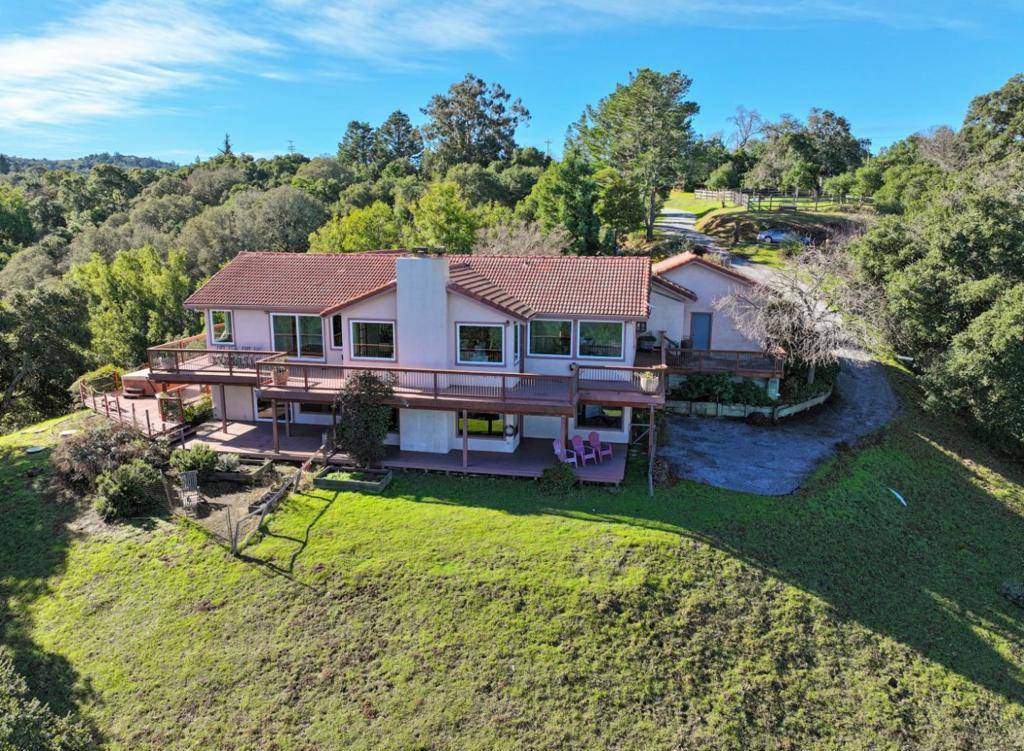 Los Altos Hills, CA 94022,3865 Page Mill RD