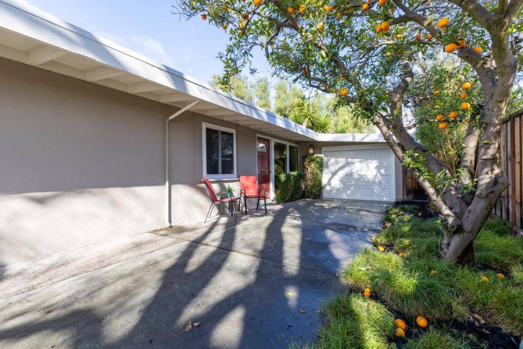 Mountain View, CA 94043,2362 Thompson CT