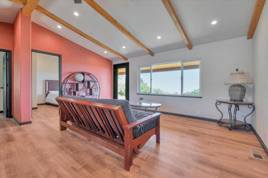 620 Maymens Flat RD Los Gatos, CA 95033