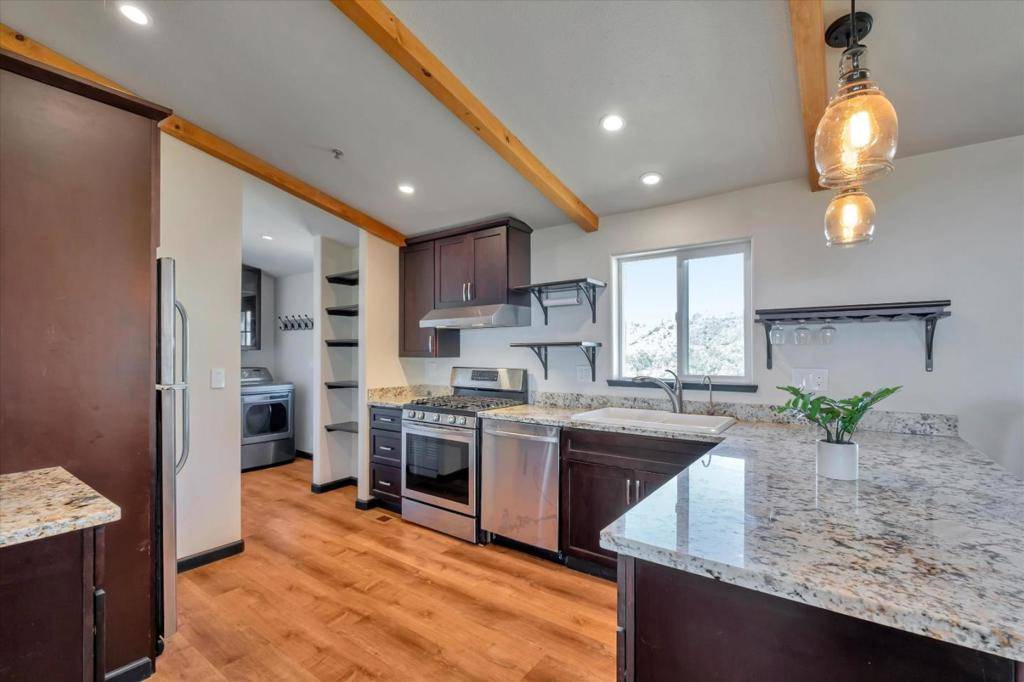 620 Maymens Flat RD Los Gatos, CA 95033
