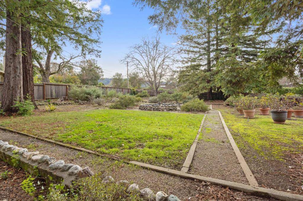 Portola Valley, CA 94028,191 Corte Madera RD