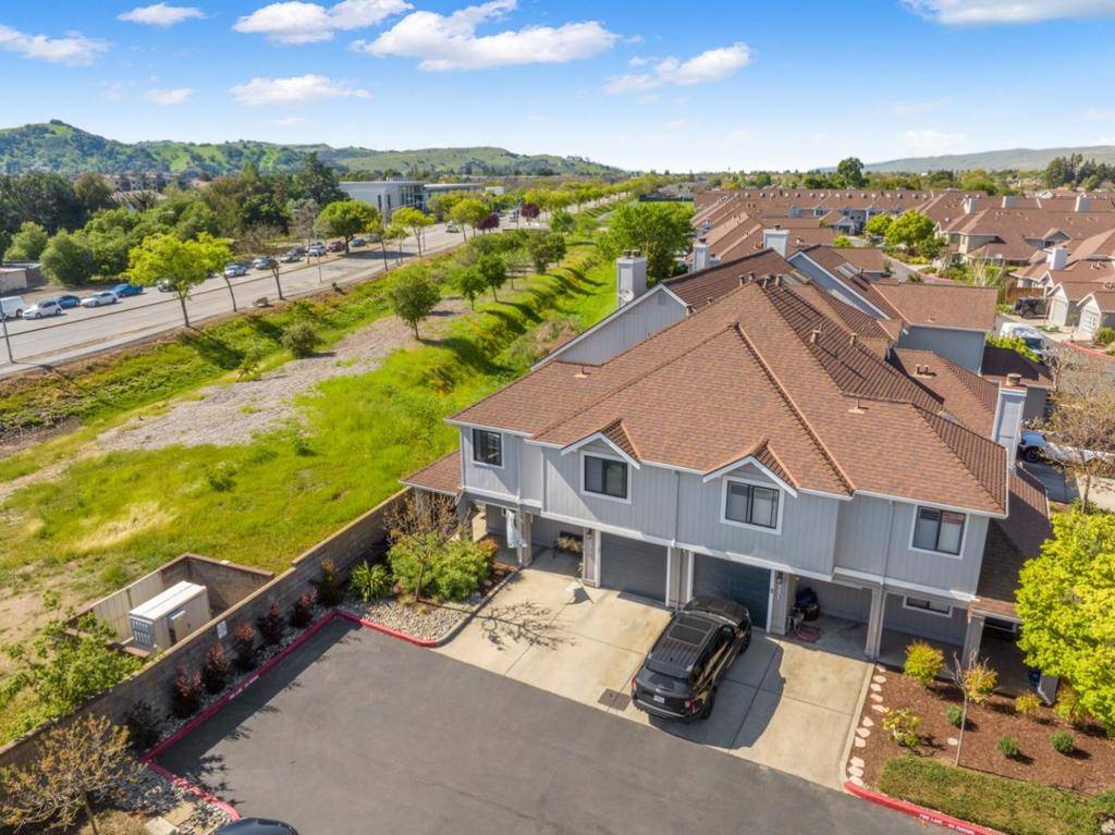 Morgan Hill, CA 95037,295 Pebble Creek CT