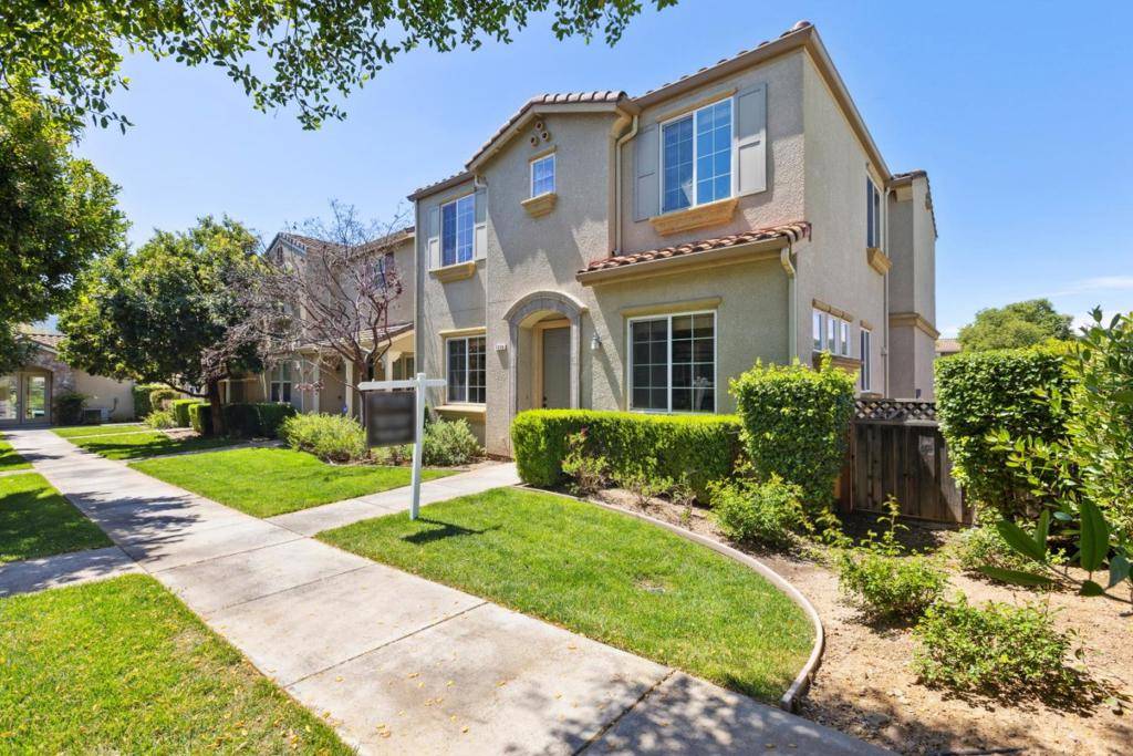 Gilroy, CA 95020,7954 Spanish Oak CIR